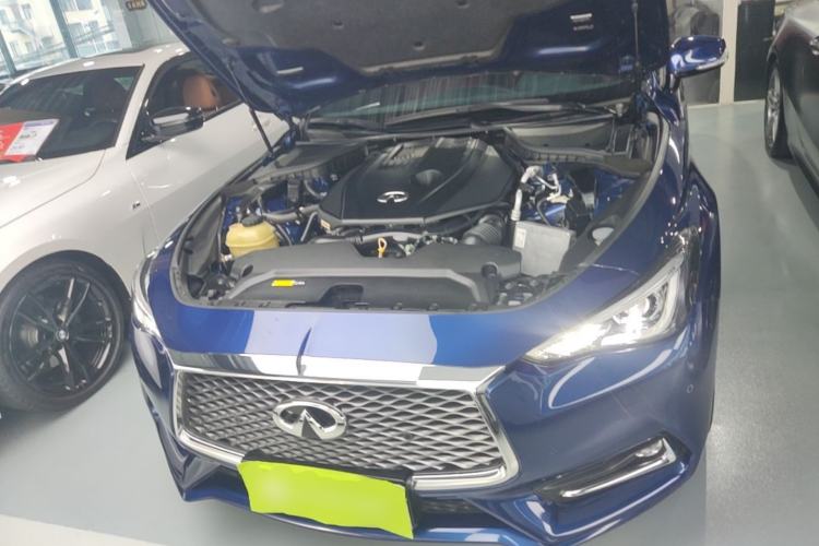 Used Infiniti Q60 2019 S 2.0T Luxury Sport Edition Engine Bay