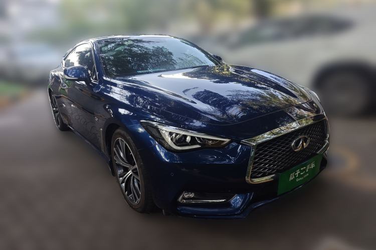 Used Infiniti Q60 2019 2.0T Luxury Edition Front Right 45 Deg