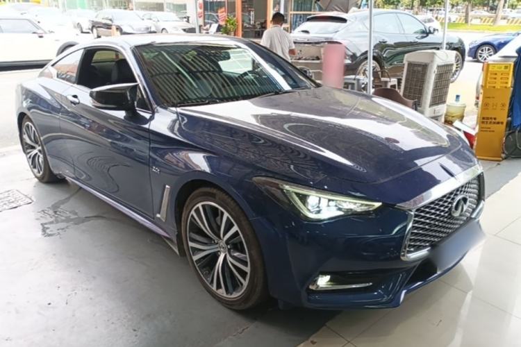 Used Infiniti Q60 2019 2.0T Luxury Edition Front Right 45 Deg
