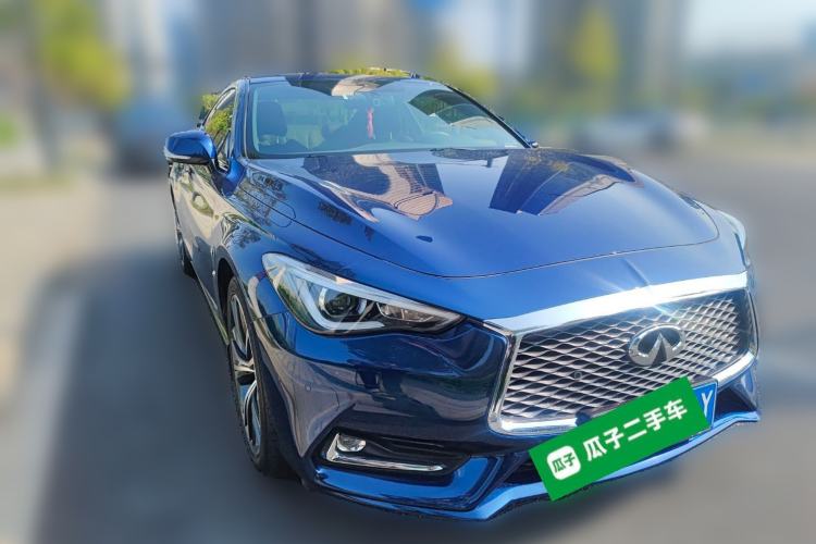Used Infiniti Q60 2019 2.0T Luxury Edition Front Right 45 Deg