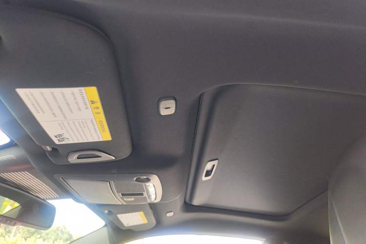 Used Infiniti Q60 2019 2.0T Luxury Edition Headliner