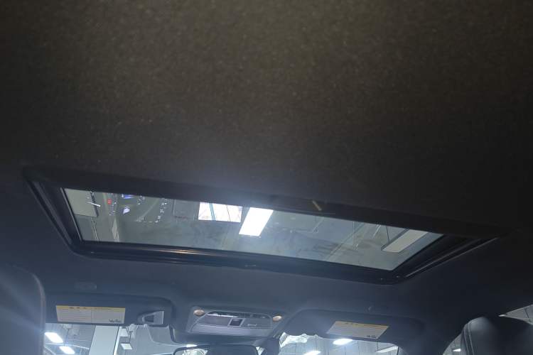 Used Infiniti Q60 2019 2.0T Luxury Edition Headliner