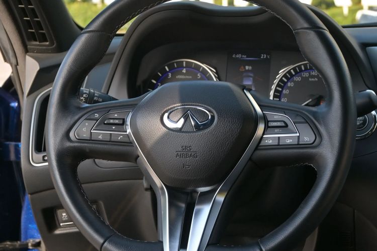 Used Infiniti Q60 2019 2.0T Luxury Edition Interior 2