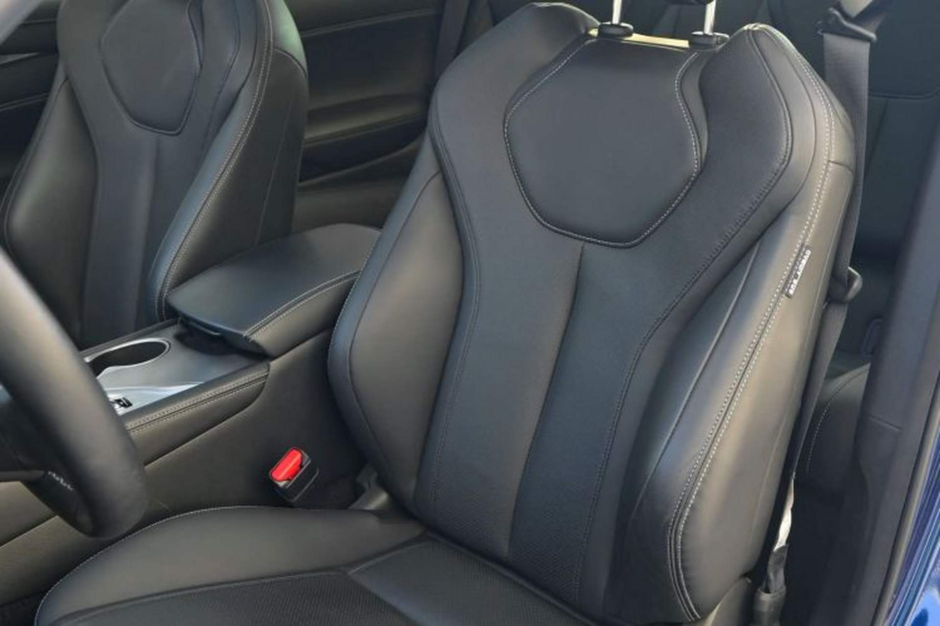 Used Infiniti Q60 2019 2.0T Luxury Edition Interior 5