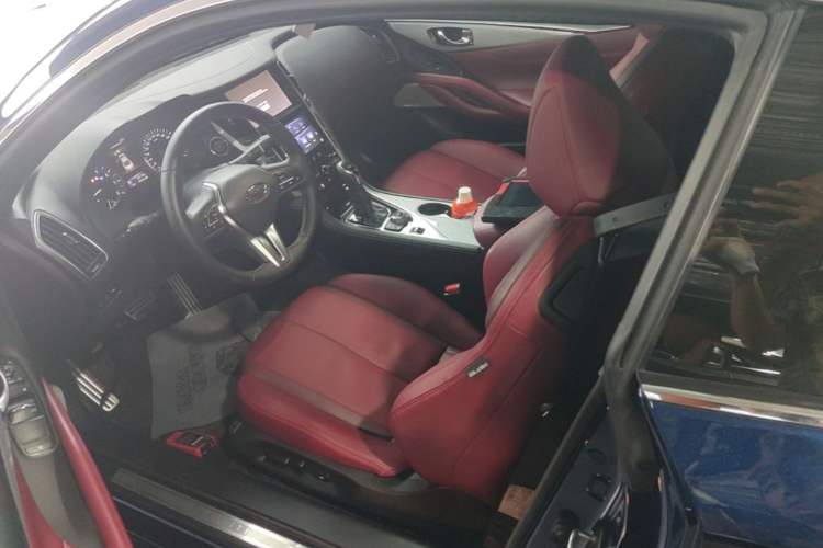 Used Infiniti Q60 2019 S 2.0T Luxury Sport Edition Left Front Seat