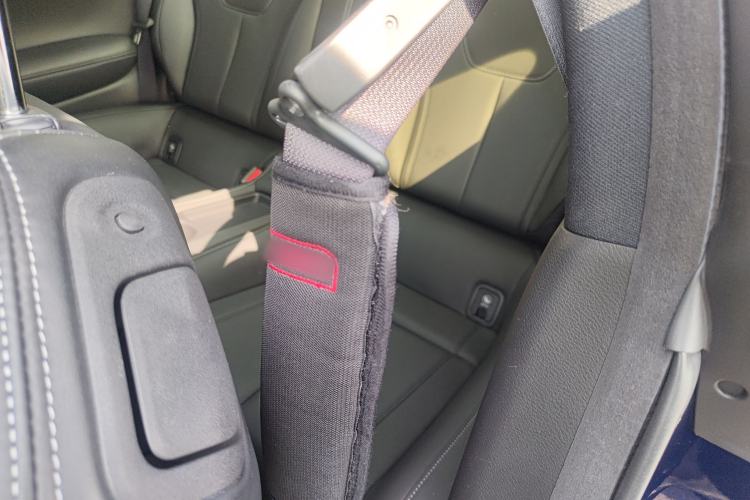 Used Infiniti Q60 2019 2.0T Luxury Edition Left Rear Seat