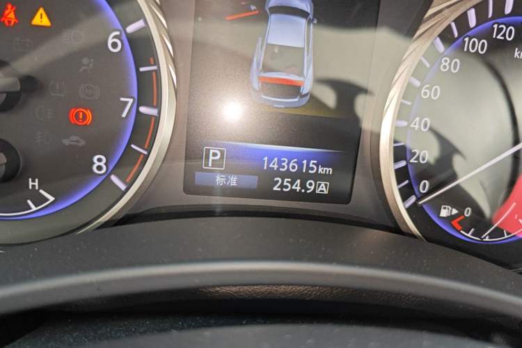 Used Infiniti Q60 2019 S 2.0T Luxury Sport Edition Odometer Close Up