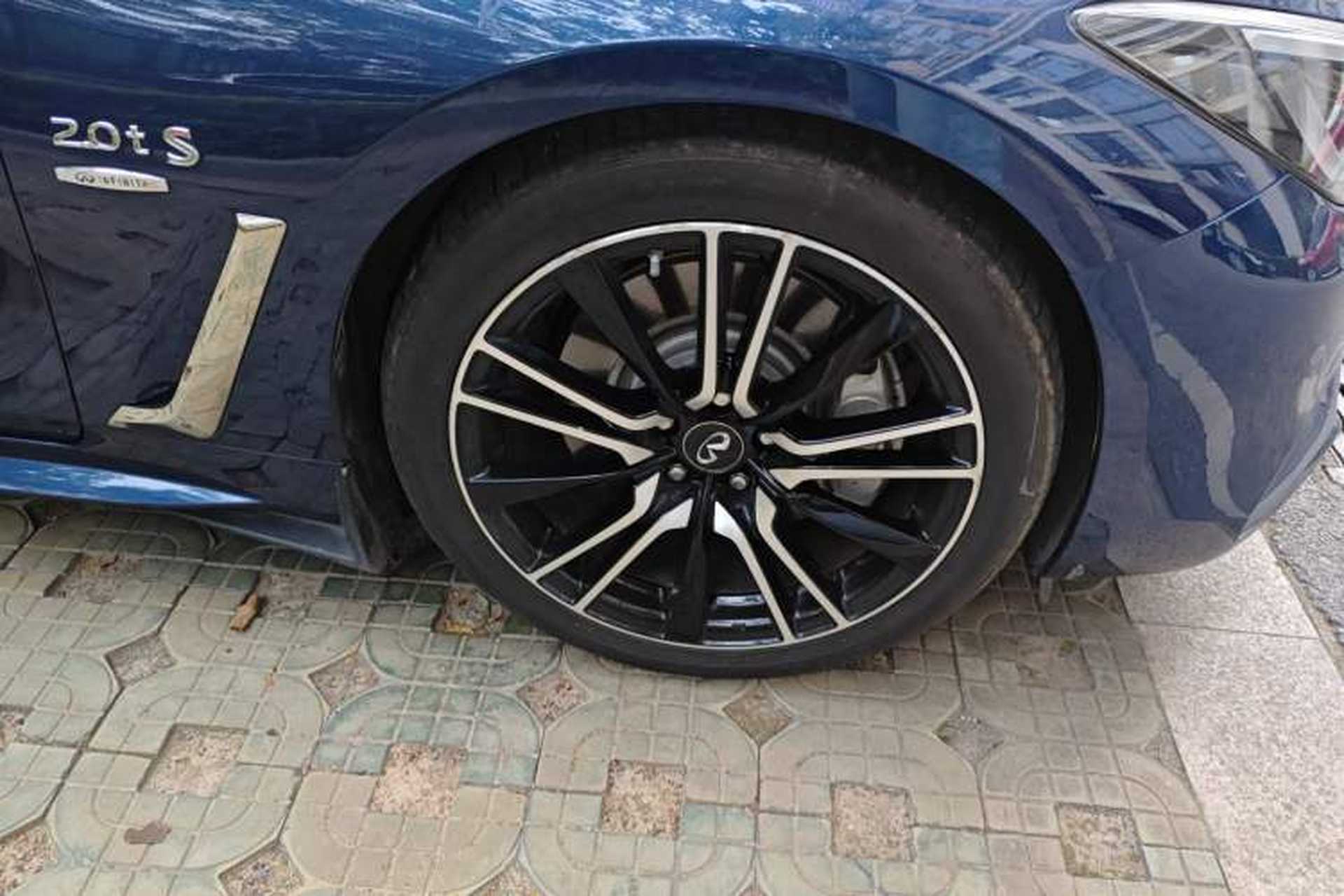 Used Infiniti Q60 2019 S 2.0T Luxury Sport Edition Right Front Wheel Hub