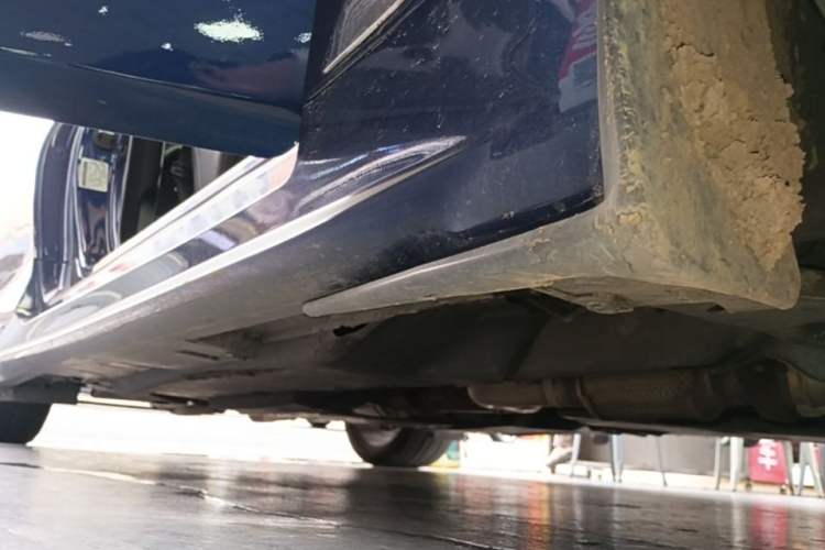 Used Infiniti Q60 2019 2.0T Luxury Edition Right Side Sill