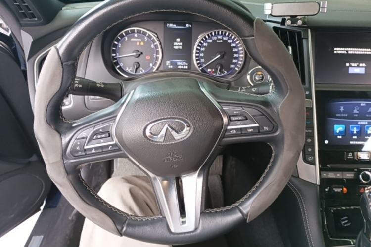 Used Infiniti Q60 2019 2.0T Luxury Edition Steering Wheel