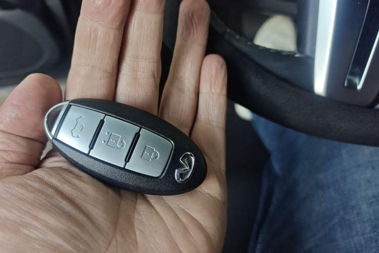 Used Infiniti Q60 2019 2.0T Luxury Edition Vehicle Key