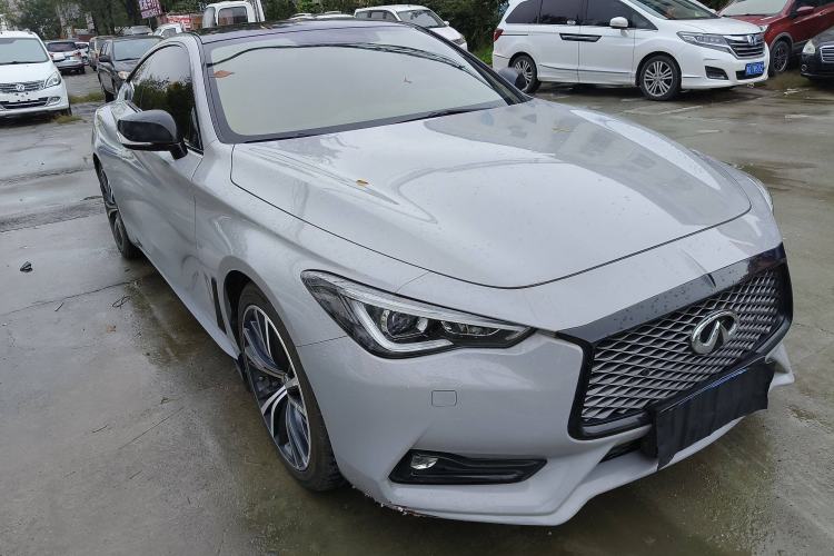 Used Infiniti Q60 2019 2.0T Luxury Edition Front Right 45 Deg