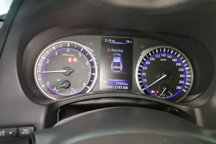 Used Infiniti Q60 2019 2.0T Luxury Edition Instrument Cluster