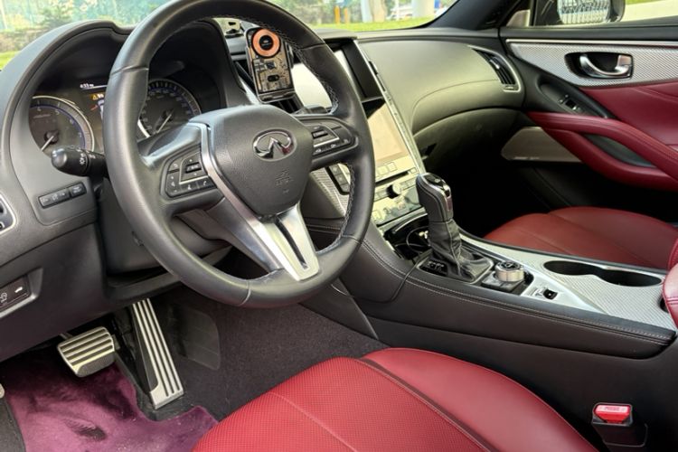 Used Infiniti Q60 2019 S 2.0T Luxury Sport Edition Interior 4