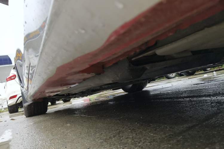 Used Infiniti Q60 2019 2.0T Luxury Edition Left Side Sill