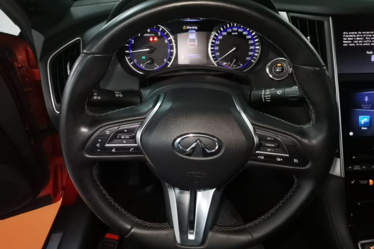 Used Infiniti Q60 2019 2.0T Luxury Edition Steering Wheel