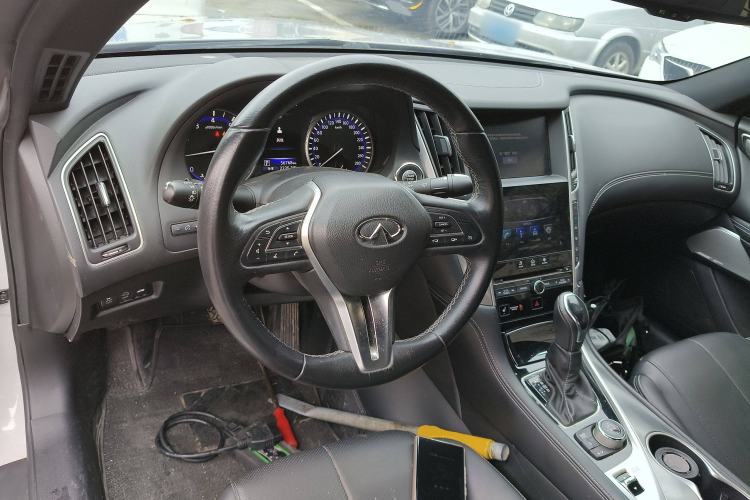 Used Infiniti Q60 2019 2.0T Luxury Edition Steering Wheel