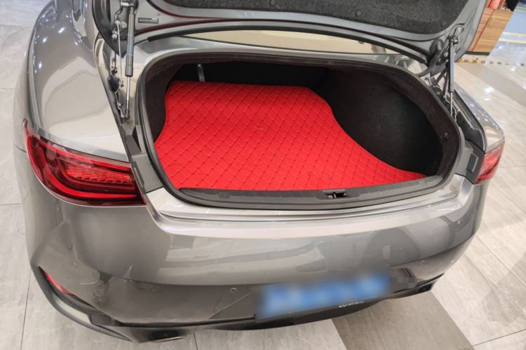 Used Infiniti Q60 2019 S 2.0T Luxury Sport Edition Trunk