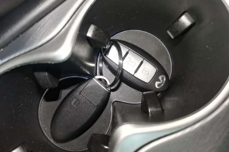 Used Infiniti Q60 2019 2.0T Luxury Edition Vehicle Key