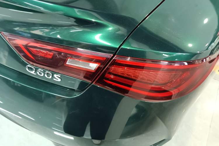 Used Infiniti Q60 2019 S 2.0T Luxury Sport Edition Right Rear Taillight