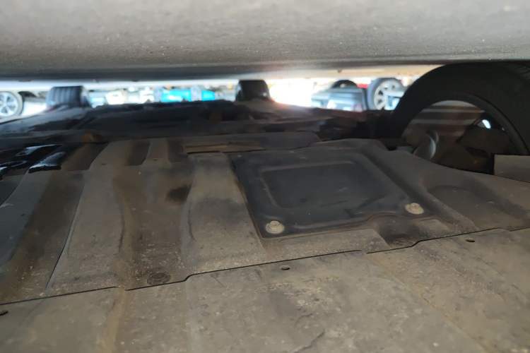 Used Infiniti Q60 2019 2.0T Luxury Edition Chassis Front