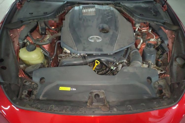 Used Infiniti Q60 2019 2.0T Luxury Edition Engine Bay
