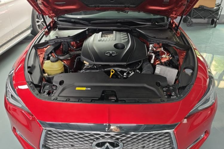 Used Infiniti Q60 2019 S 2.0T Luxury Sport Edition Engine Bay