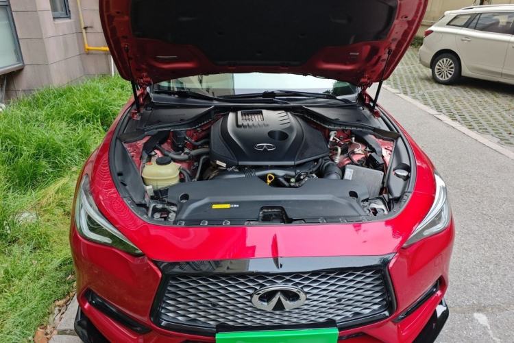 Used Infiniti Q60 2019 S 2.0T Luxury Sport Edition Engine Bay