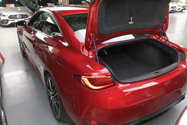 Used Infiniti Q60 2019 S 2.0T Luxury Sport Edition Exterior 2