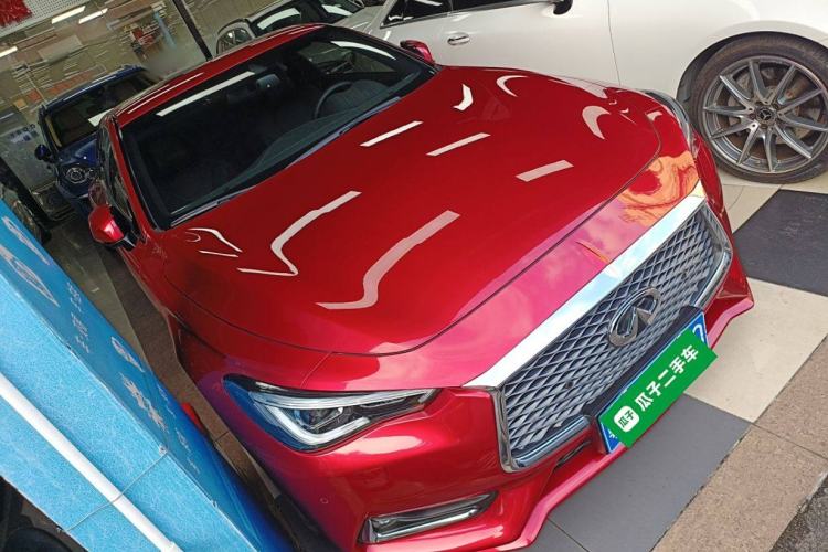 Used Infiniti Q60 2019 S 2.0T Luxury Sport Edition Front Right 45 Deg