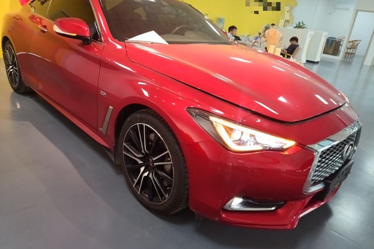 Used Infiniti Q60 2019 S 2.0T Luxury Sport Edition Front Right 45 Deg