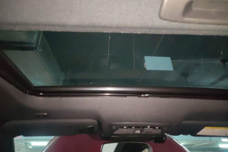 Used Infiniti Q60 2019 2.0T Luxury Edition Headliner
