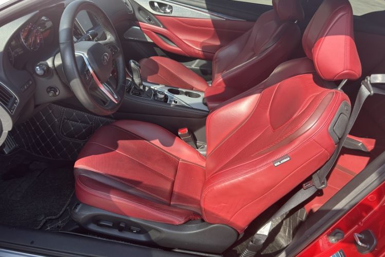 Used Infiniti Q60 2019 S 2.0T Luxury Sport Edition Interior 3