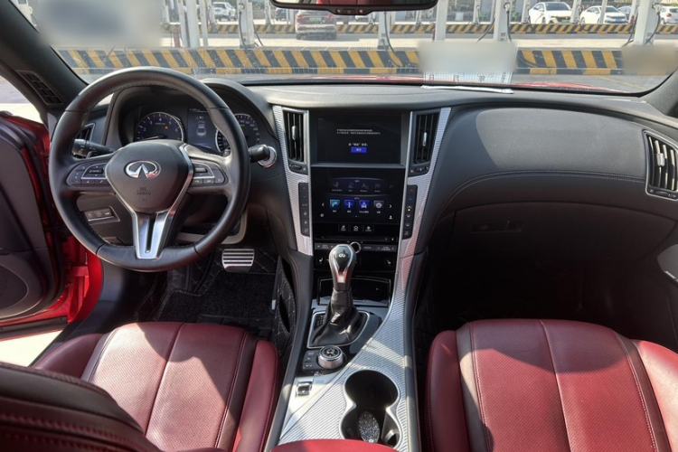Used Infiniti Q60 2019 S 2.0T Luxury Sport Edition Interior 6