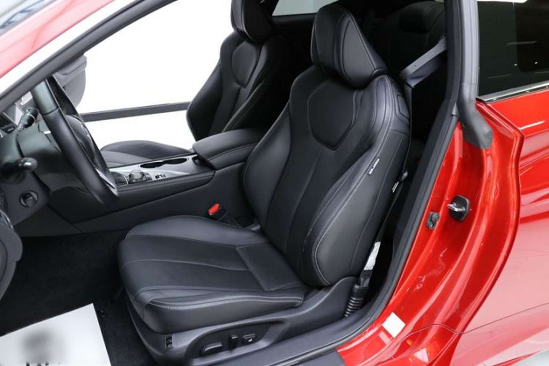 Used Infiniti Q60 2019 2.0T Luxury Edition Left Front Seat
