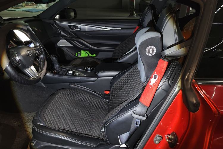 Used Infiniti Q60 2019 2.0T Luxury Edition Left Rear Seat