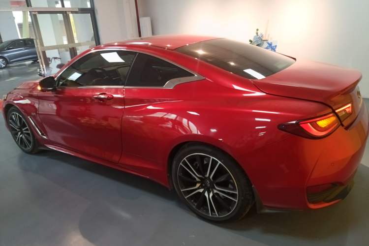 Used Infiniti Q60 2019 S 2.0T Luxury Sport Edition Left Side