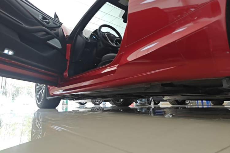 Used Infiniti Q60 2019 2.0T Luxury Edition Left Side Sill
