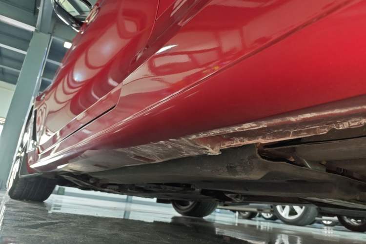 Used Infiniti Q60 2019 S 2.0T Luxury Sport Edition Left Side Sill