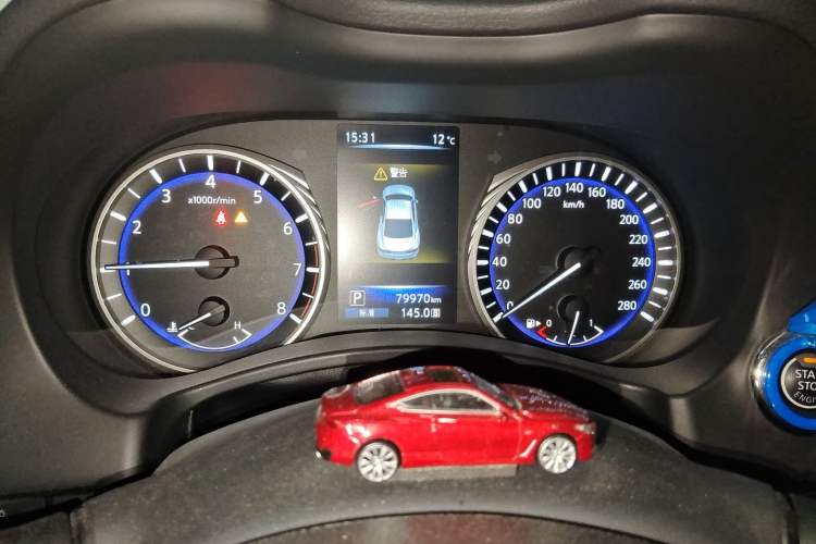 Used Infiniti Q60 2019 S 2.0T Luxury Sport Edition Odometer Close Up