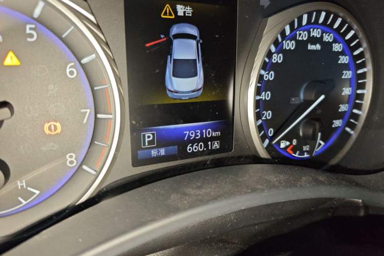 Used Infiniti Q60 2019 S 2.0T Luxury Sport Edition Odometer Close Up