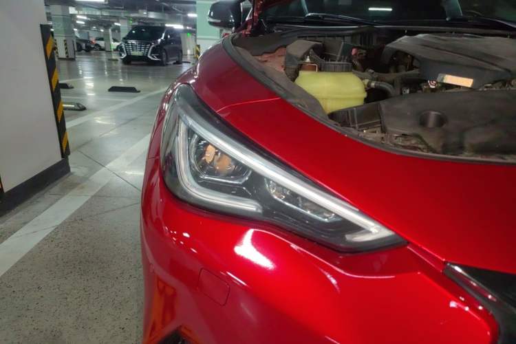 Used Infiniti Q60 2019 2.0T Luxury Edition Right Front Headlight