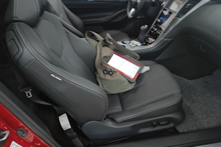 Used Infiniti Q60 2019 2.0T Luxury Edition Right Front Seat
