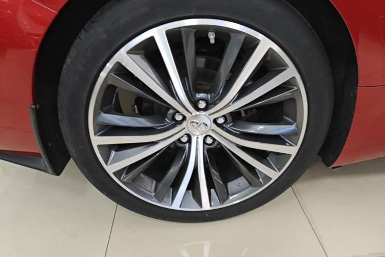 Used Infiniti Q60 2019 2.0T Luxury Edition Right Rear Wheel Hub