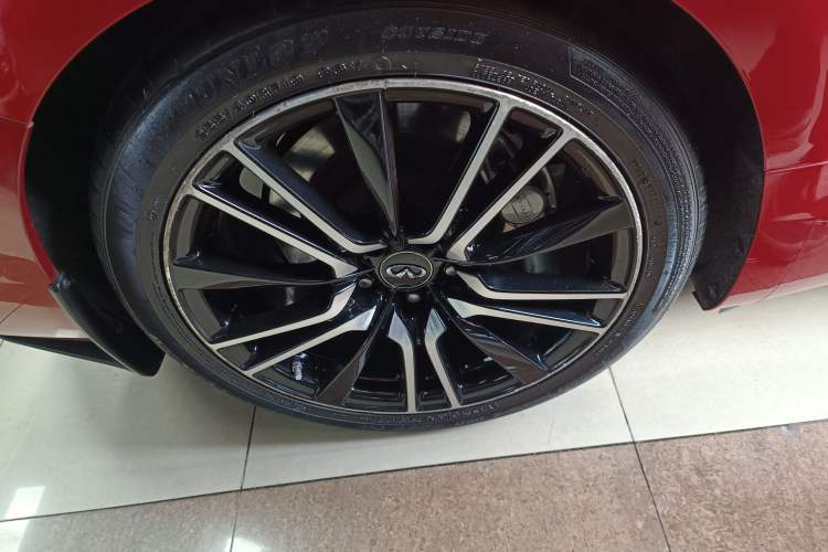 Used Infiniti Q60 2019 S 2.0T Luxury Sport Edition Right Rear Wheel Hub