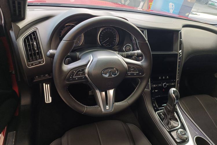 Used Infiniti Q60 2019 S 2.0T Luxury Sport Edition Steering Wheel