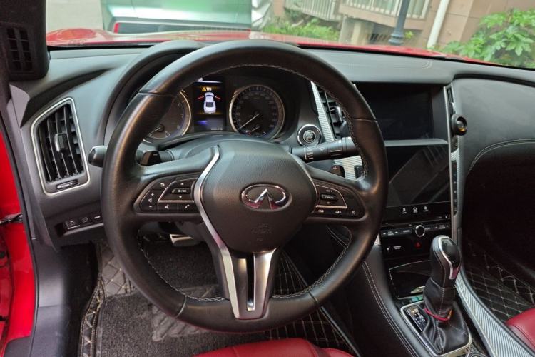 Used Infiniti Q60 2019 S 2.0T Luxury Sport Edition Steering Wheel