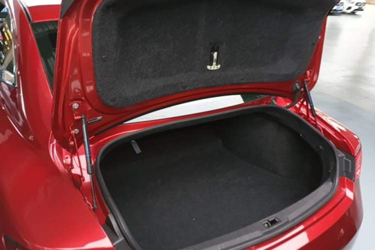 Used Infiniti Q60 2019 S 2.0T Luxury Sport Edition Trunk