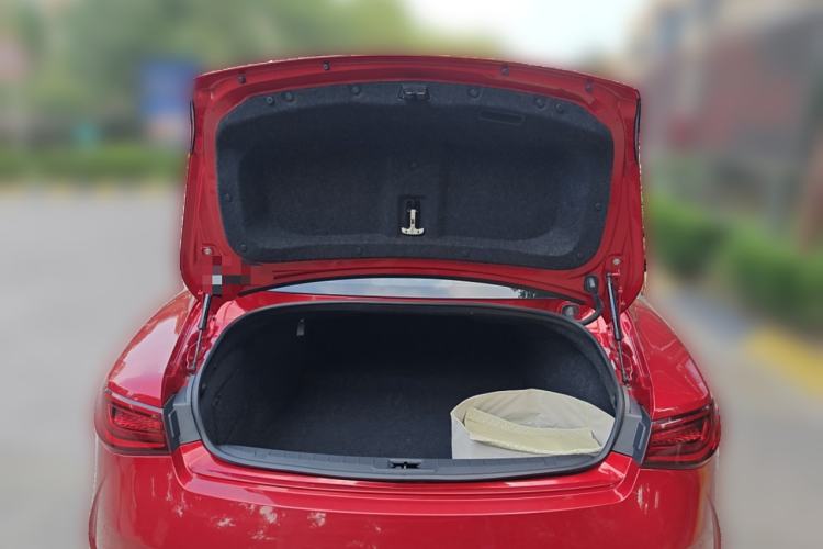 Used Infiniti Q60 2019 2.0T Luxury Edition Trunk