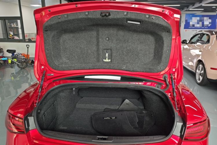 Used Infiniti Q60 2019 S 2.0T Luxury Sport Edition Trunk